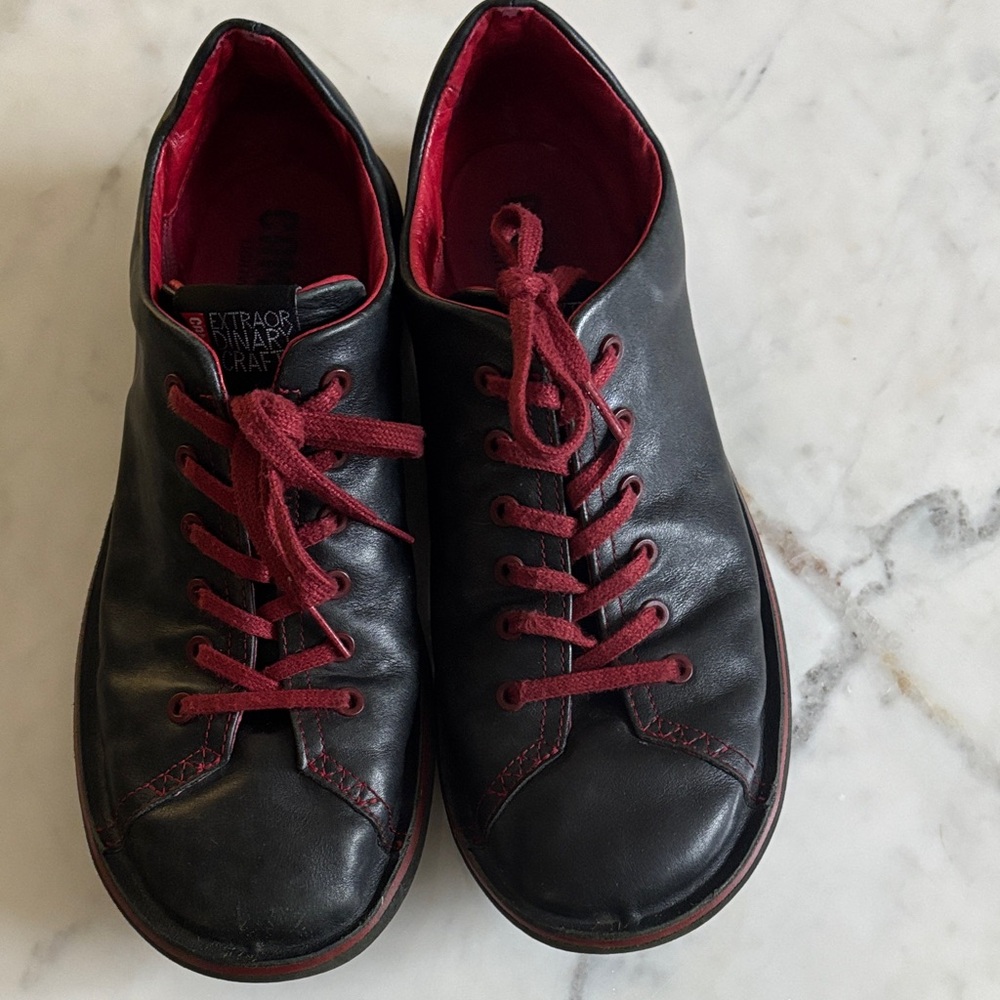 Camper Beetle Black and Red Oxfords